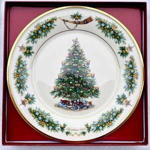 2002 Netherlands Lenox Christmas Trees Around the World Decor Plate with a Box
